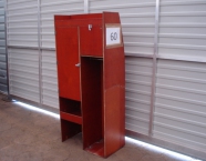 Półka  ze sklejki wodoodpornej uniwersalna.<br />
Wymiary:<br />
DŁ - 81 cm<br />
WYS - 180...