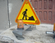 Witam. Posiadam na sprzedaż światła ostrzegawcze roboty drogowe na dach auta. Wszystko sprawne....